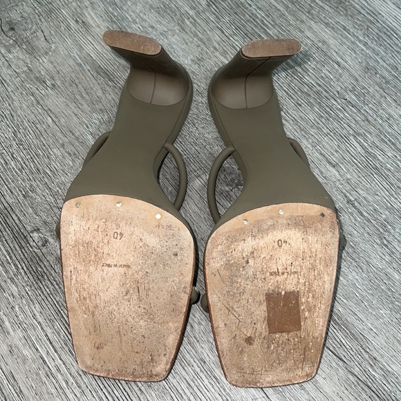 Yeezy Season 8 Sandals, 40 - Picture 6 of 9